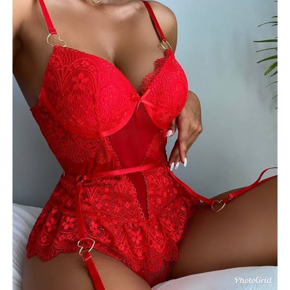 NWT Red Floral Lace Underwire Bustier Garter Set With Heart Choker
